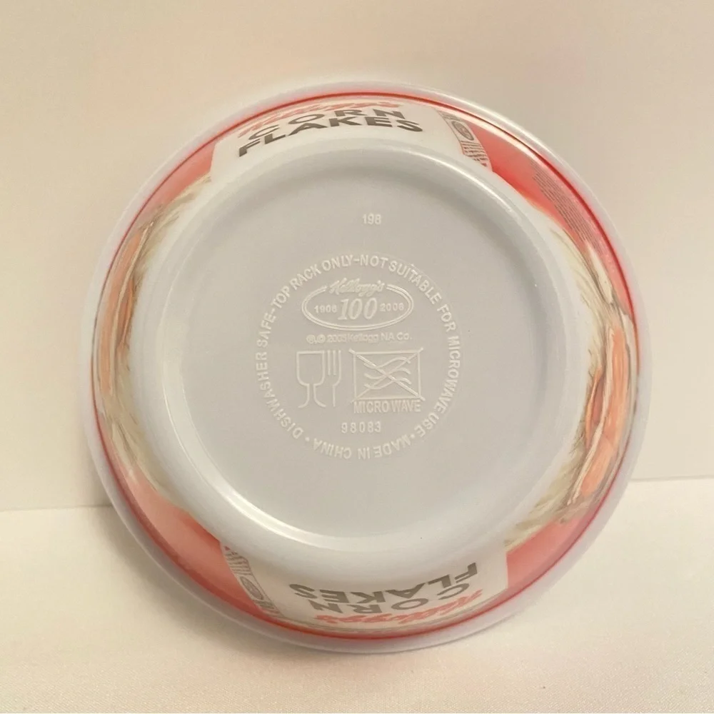 Kellogg's Norman Rockwell Santa Claus Corn Flakes 100 Year Anniversary Bowl